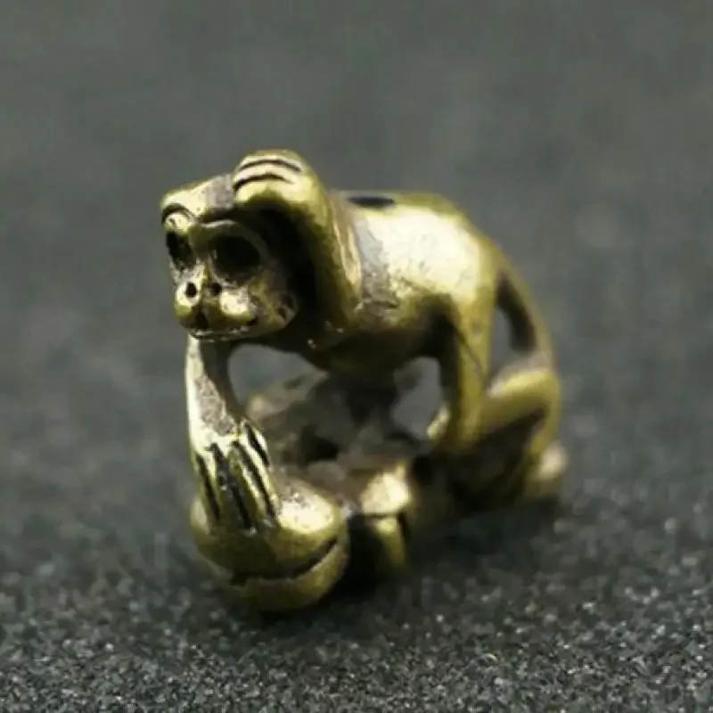 Chinese Old Brass Handmade Statue Casting Monkey and Peach Collectable