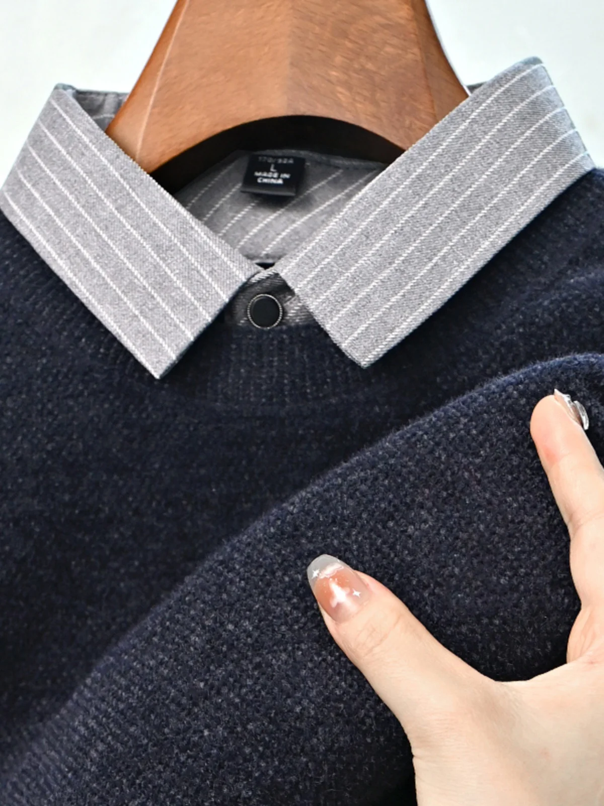 

Мужской зимний утепленный свитер с флисовой подкладкой и воротником-стойкой, теплый базовый слой, модный городской стиль, длинный рукав, круглый вырез