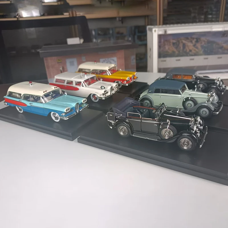 Nostalgia Modello In Resina Auto 1:43 Per 1933 Benz e 1958 Vecchio Stile Ambulanza Altamente Realistico Modello di Auto Modello Collezione Regalo