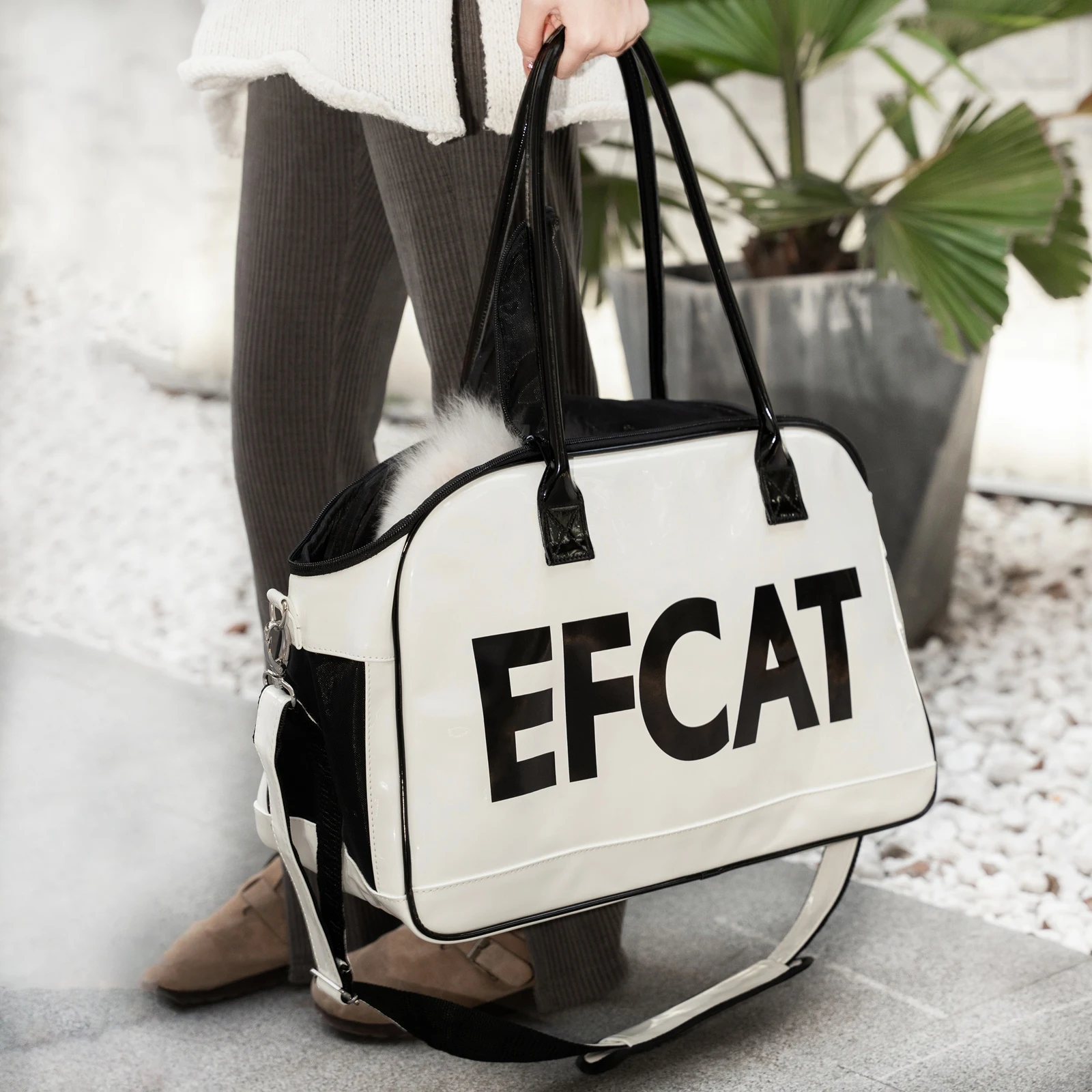 

EFCAT Large Pet Cat Dog Carrier,Fashion Luxury Bag With 8kg Capacity, Car Seat Outdoor Hiking Travel Fashion Carrying Bag