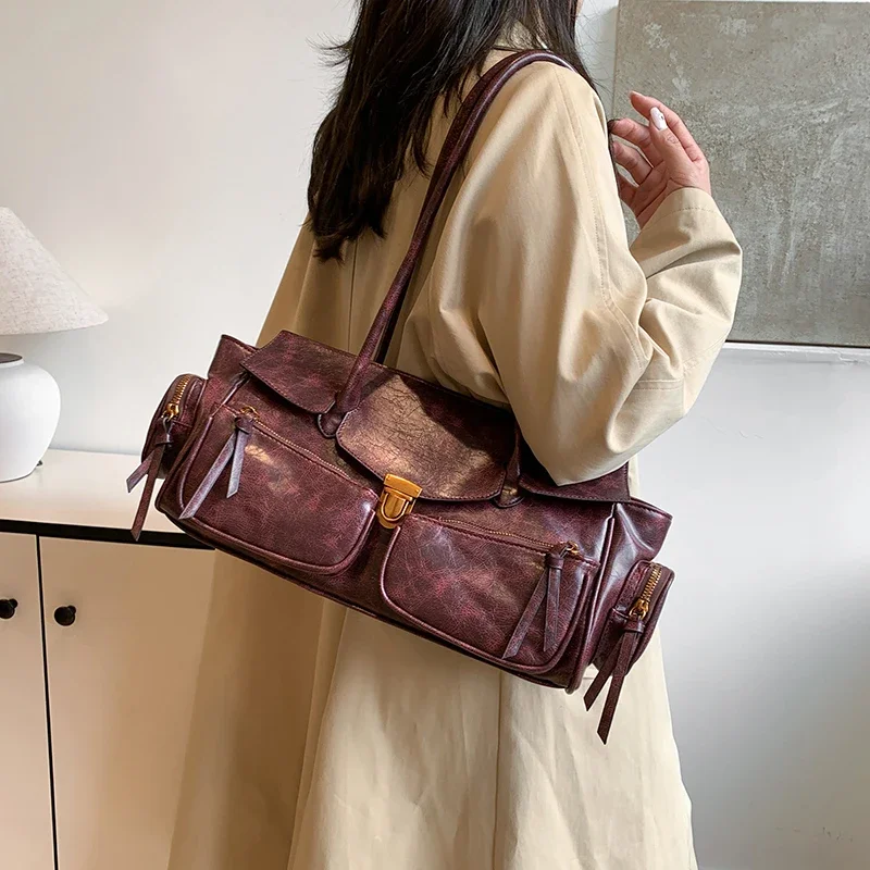 

Фирменные мотоциклетные сумки на плечо для женщин Y2K, сумки большой вместимости с несколькими карманами, 2024, зимние новейшие роскошные сумки