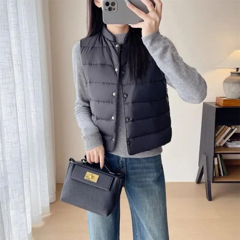 

Lightweight Warm Du down Vest Versatile Svel Outerwear Ele Collar Zipper Closure White Du Feather Filled Jaet