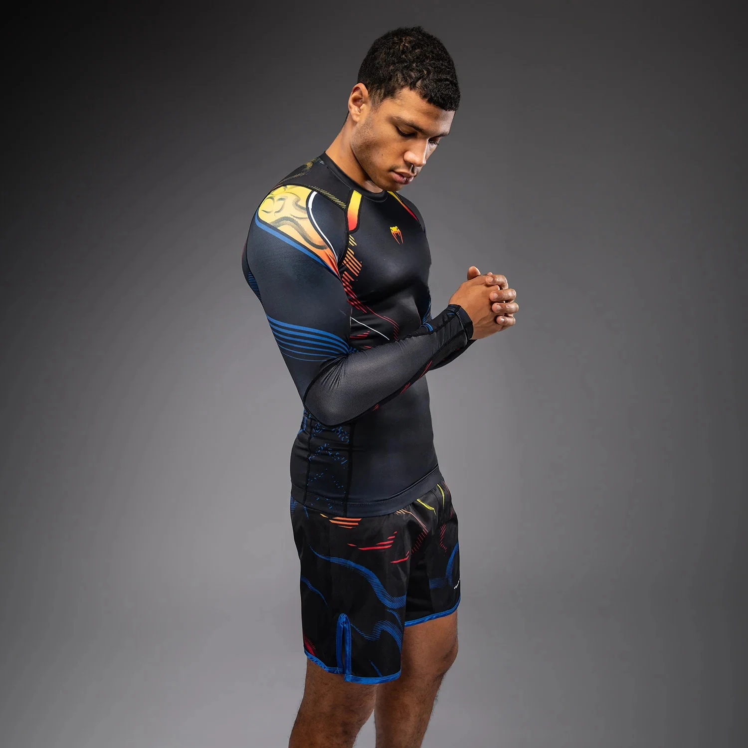 2026 جديد UFC القتال ليلة الملاكمة قميص طويل الأكمام الرجال والنساء MMA القتال السراويل المتضخم تنفس اللياقة البدنية Jujutsu جيرسي