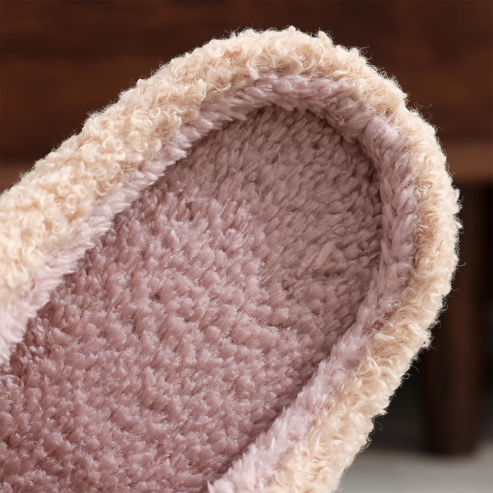 

Plush Pug Slippers Comfortable Closed Toe Slippers Cartoon Flat Thermal Slippers Fluffy Couple Slippers for Indoor Bedroom