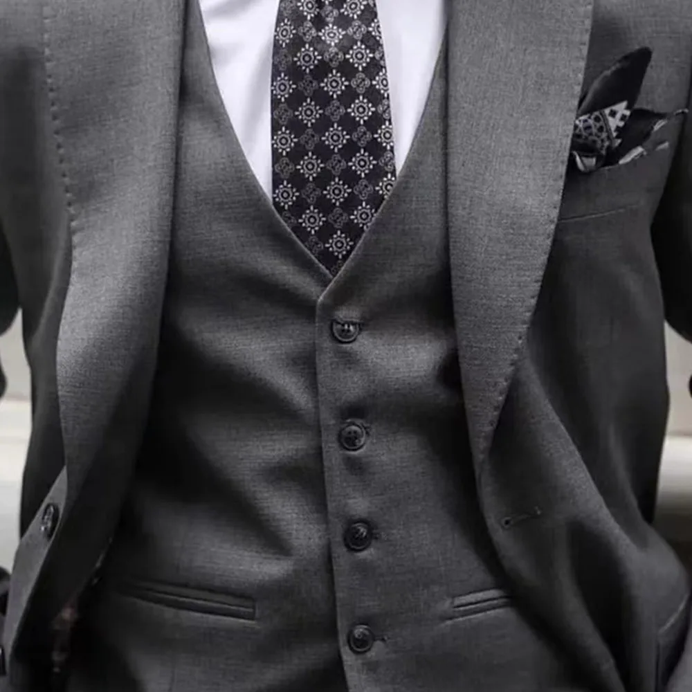 2023 New Style Wedding Men Dark Grey Peak Lapel Suits Business Casual Formal Costume Homme Slim Fit 3 Pcs Set Jacket Vest Pants