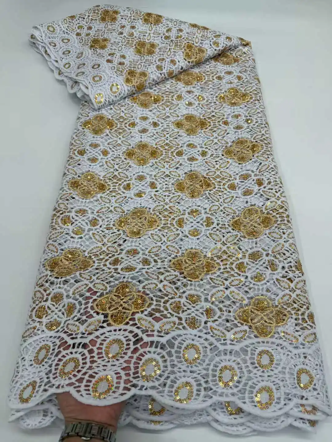 Tela de encaje guipur africano 2026 encaje de alta calidad 5 yardas bordado tela de encaje de cordón nigeriano para vestidos de fiesta de noche