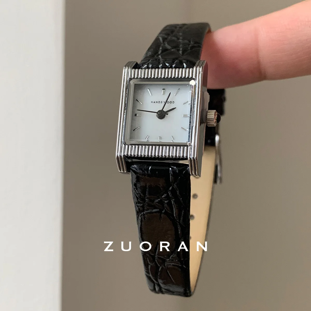 Elegant women's watch, square shape, classic and stylish, sophisticated women's wristwatch, perfect as a gift for women.