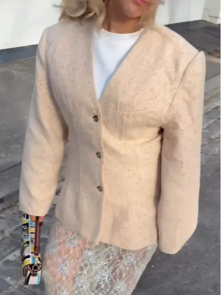 เสื้อเบลเซอร์ผ้าขนสัตว์สำหรับผู้หญิง แฟชั่นแขนยาว คอวี กระดุมแถวเดียว ทรงเข้ารูป เสื้อโค้ทบางเบา ฤดูใบไม้ร่วง 2025 แฟชั่นสตรี เสื้อคลุมสำหรับใส่ทำงาน