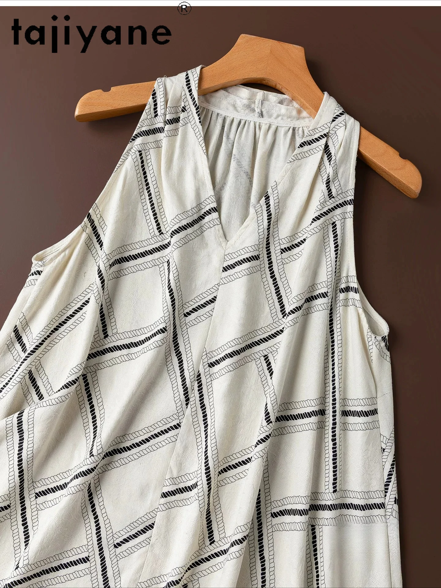 TAJIYANE 100% Mulberry Silk Women's Tanks V-Neck Old Money Style Vest Vacation Sleeveless Summer Tops for Woman Clothing 2026 나시