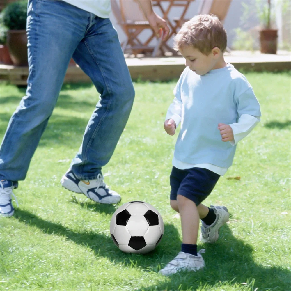 Indoor Kinder/Erwachsene Fußball kleines Fußball sicheres Spielzeug für Kinder üben Baby Hand greifen schwarz weiß Ball Kleinkind Spiel weich PVC