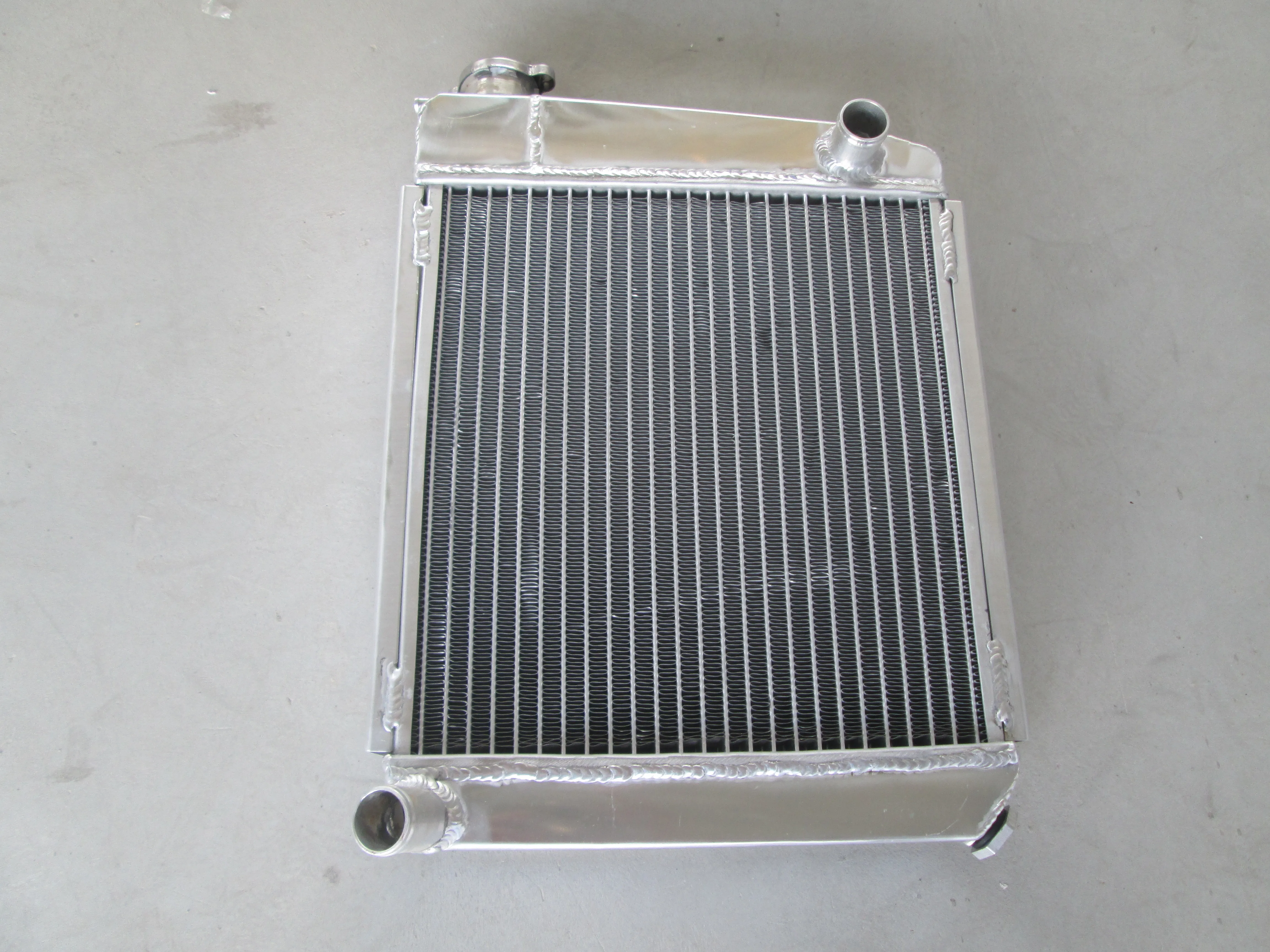 

Aluminium Radiator For 1959 1960 1061 1959-1997 Austin ROVER MINI COOPER 850/1000/1275 S SPI CC