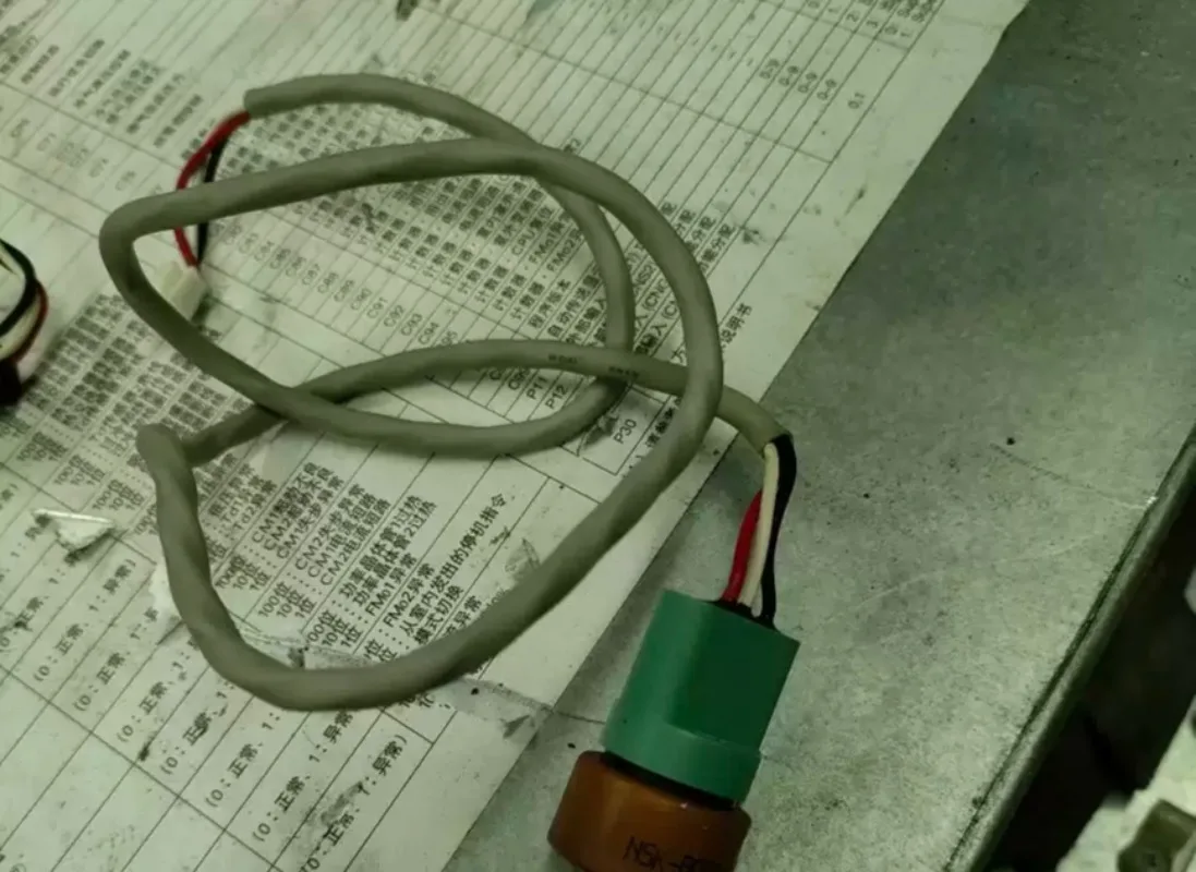 For Refrigeration Pressure Sensor, Air‑Conditioning Replacement Transducer Compatible With Reference Model NSK‑BD017I‑045