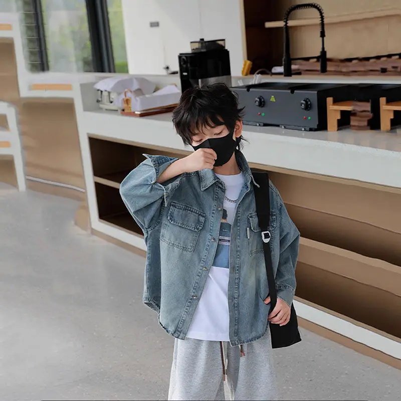 

Джинсовая рубашка для мальчиков, весна-осень 2024, новая детская осенняя куртка, модная спортивная одежда для малышей и больших детей