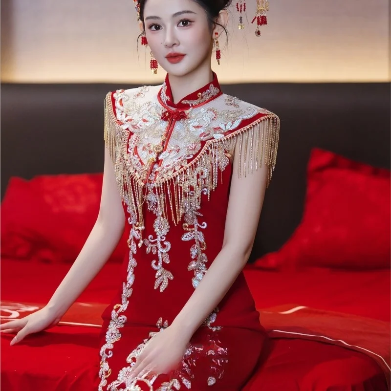 

Новый роскошный Cheongsam — это стильная и модная шаль для банкетных тостов.