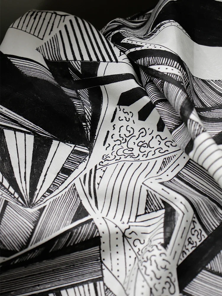 Black and White Printed Fabric for Diy Sewing Lightweight Summer Pants Tablecloth Clothing Design Cloth Polyester Material