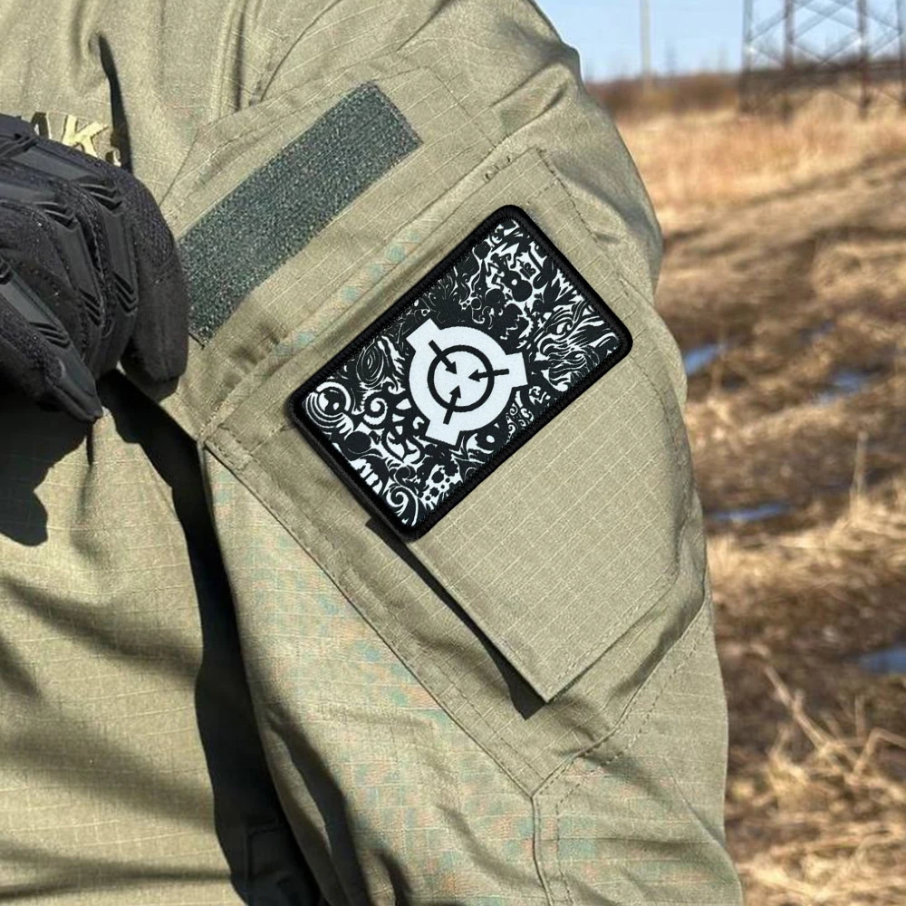 Parche táctico SCP Foundation con velcro para uniforme militar y airsoft - imagen 4