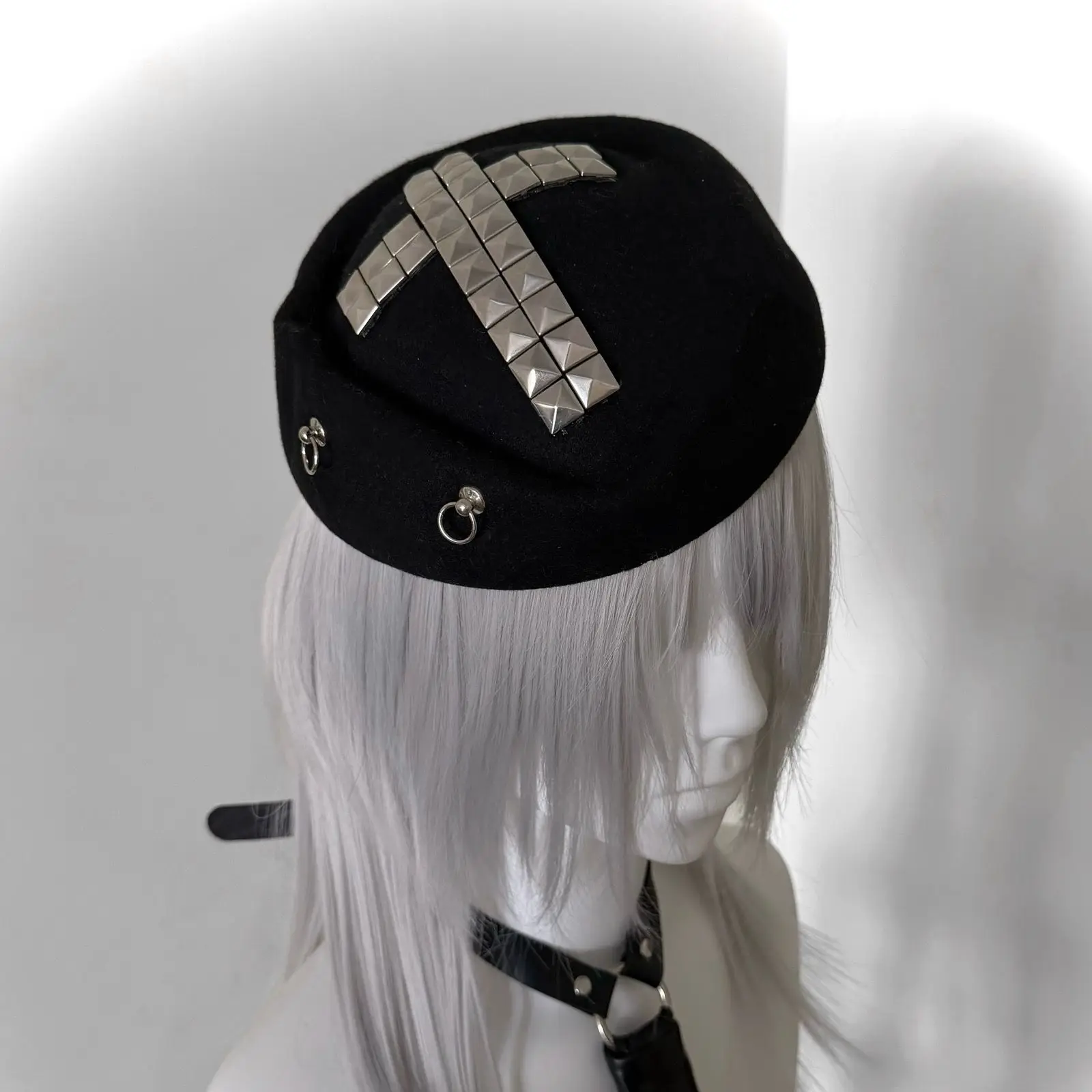 Cross Rivet Decorative Streetwear Casual Hat Harajuku Vintage Punk Black Beret Hats 2026 Spring Fairy Grunge Y2k Aesthetic Cap