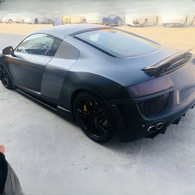 

Suitable 2008-2017 i R8, Regula Large Body Kit Front Bumper, Including R8 V8 V10 Rear Lip and Side Skirt.