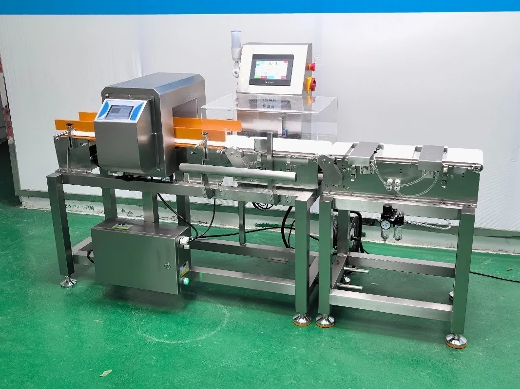 Combined Conveyor Metal Detector and Checkweigher for Food Drink Package Inspection
