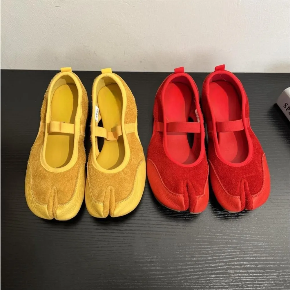Women Sandals Split Toe Ballet Dance Shoes Woman Summer Tabi Hollow Flats Loafers Zapatos Mujer Suede Shallow Walking Sneaker