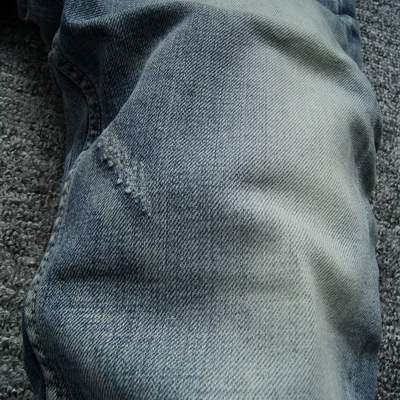 Fashion Designer Men Jeans Retro Light Blue High Quality Stretch Slim Fit Ripped Jeans Men Buttons Fly Vintage Denim Pants Homme