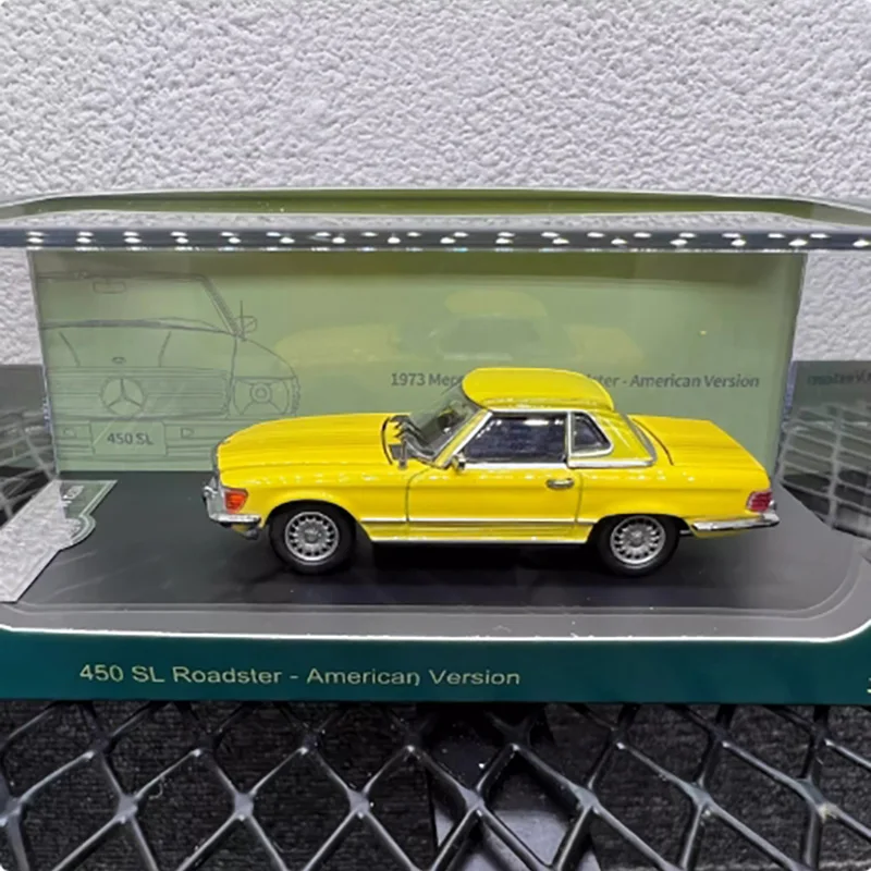 Diecast 1:64 Scale 1973 450SL Classic Vintage Sports Car Alloy Simulation Car Model Classic Adult Collection Static Display