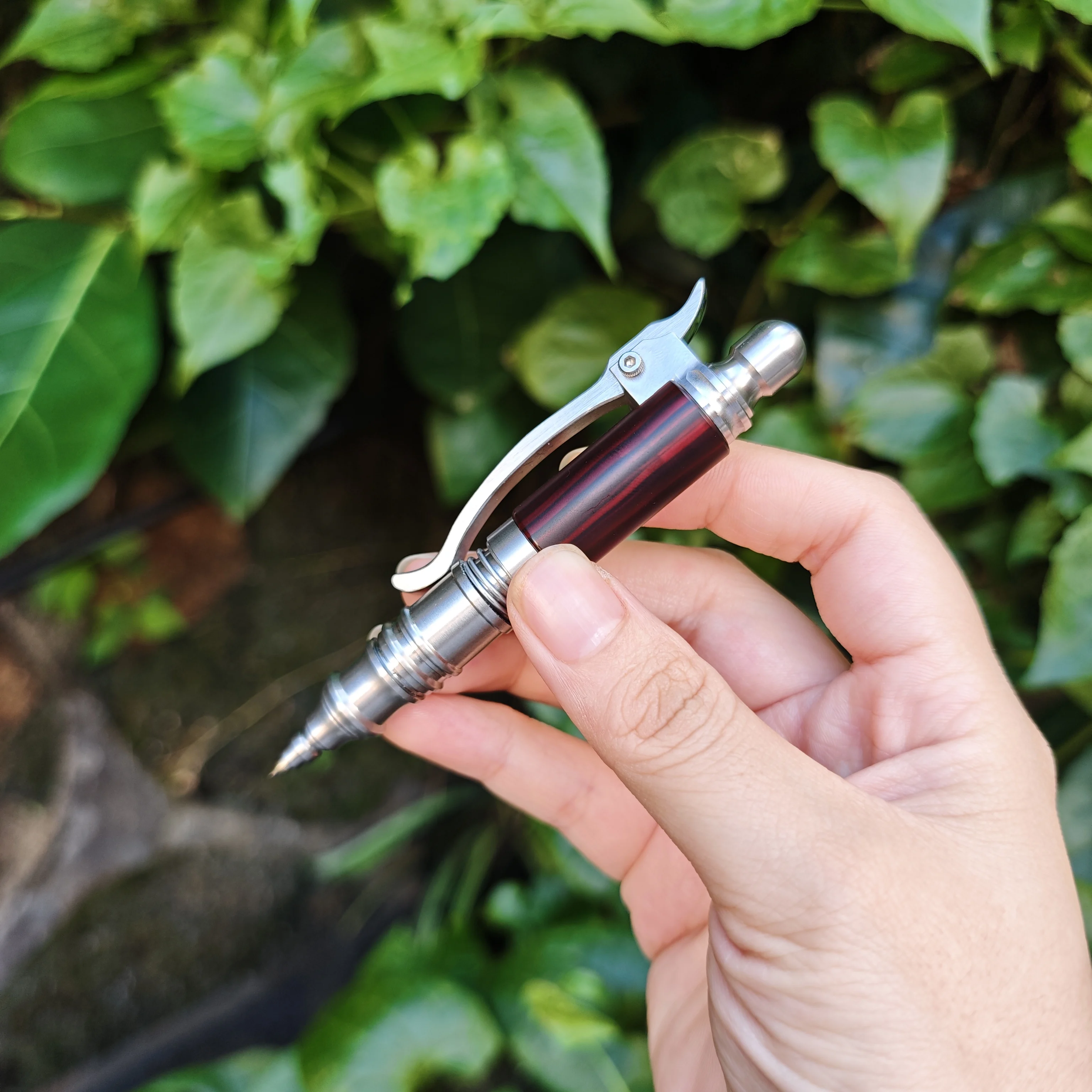 

Mini Pen with Clip EDC Handmade Ballpoint Pen Stainless Steel Signature Pen for Business Stationary Outdoors Writing Tools