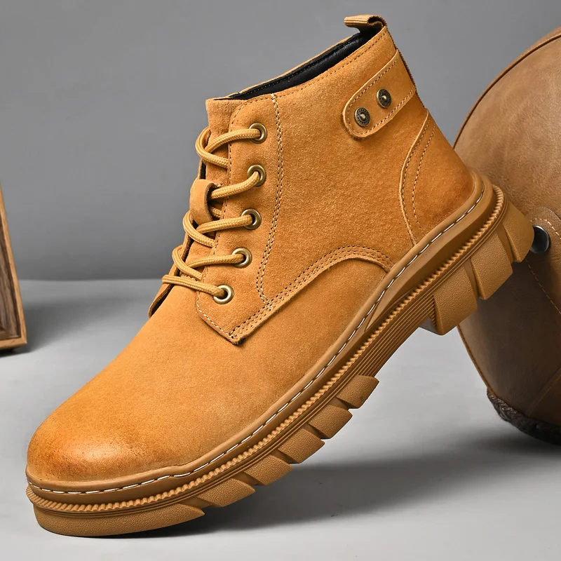 

Couple Leather Big Yellow Boots: 2025 New Autumn and Winter Men's Shoes, British Style Short Boots, Thickened Sole High-Top Boot