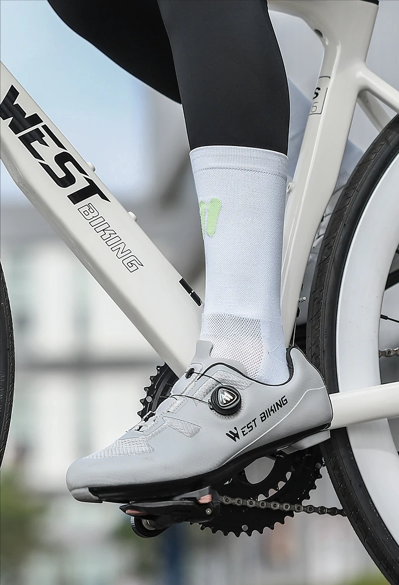 WEST BIKING Fahrradsocken Atmungsaktiv Hochelastisch Leuchtend Nacht-Fahrradsocken für Männer Frauen Outdoor-Sport-Fußbekleidung 1/2/3 Paar – Detail 4