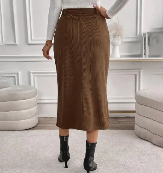 여성 스커트 2025 신상 레트로 코듀로이 하프 스커트 가을 겨울 우아한 출퇴근용 스플릿 하프 스커트