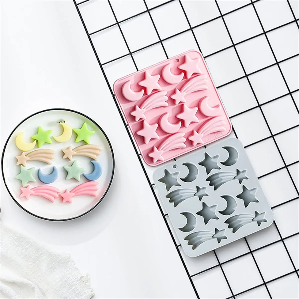 12 Cavity Five-Pointed Star Silicone Molds for Cake, Chocolate, and Fondant Decoration