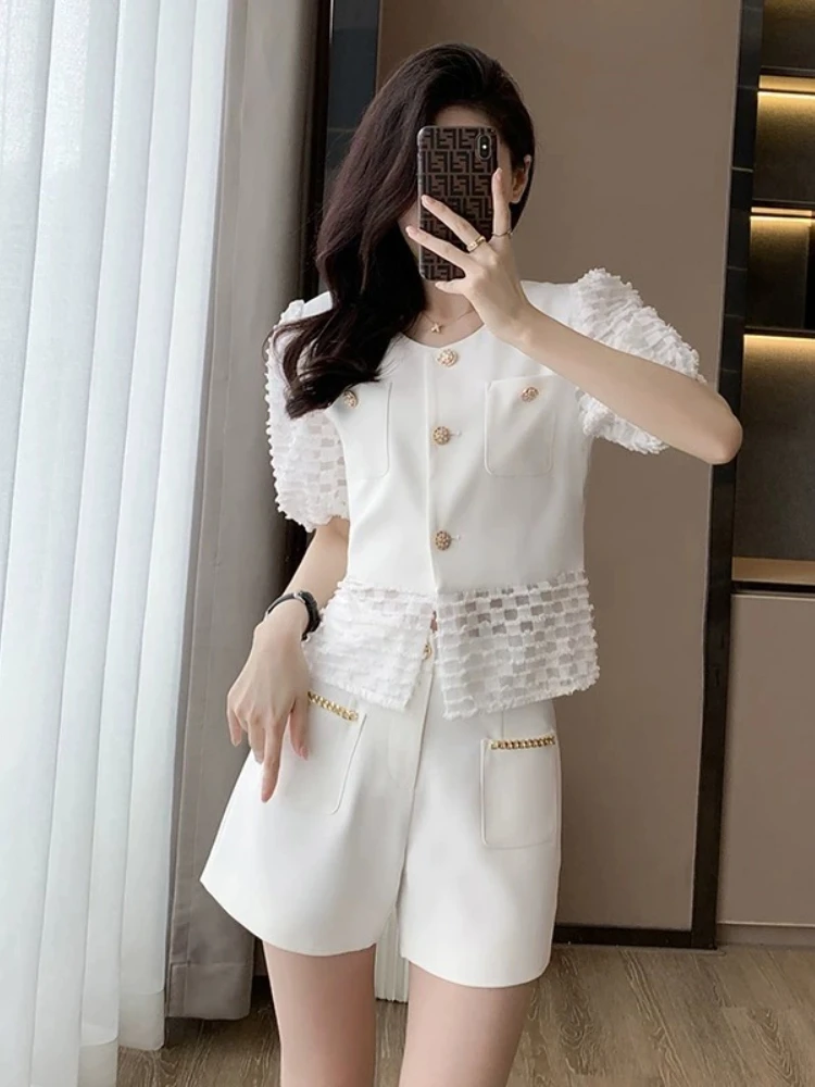 

Spring 2025 new lace hollow out shirt high waist shorts two-piece set women French style small fragrance style fashion set