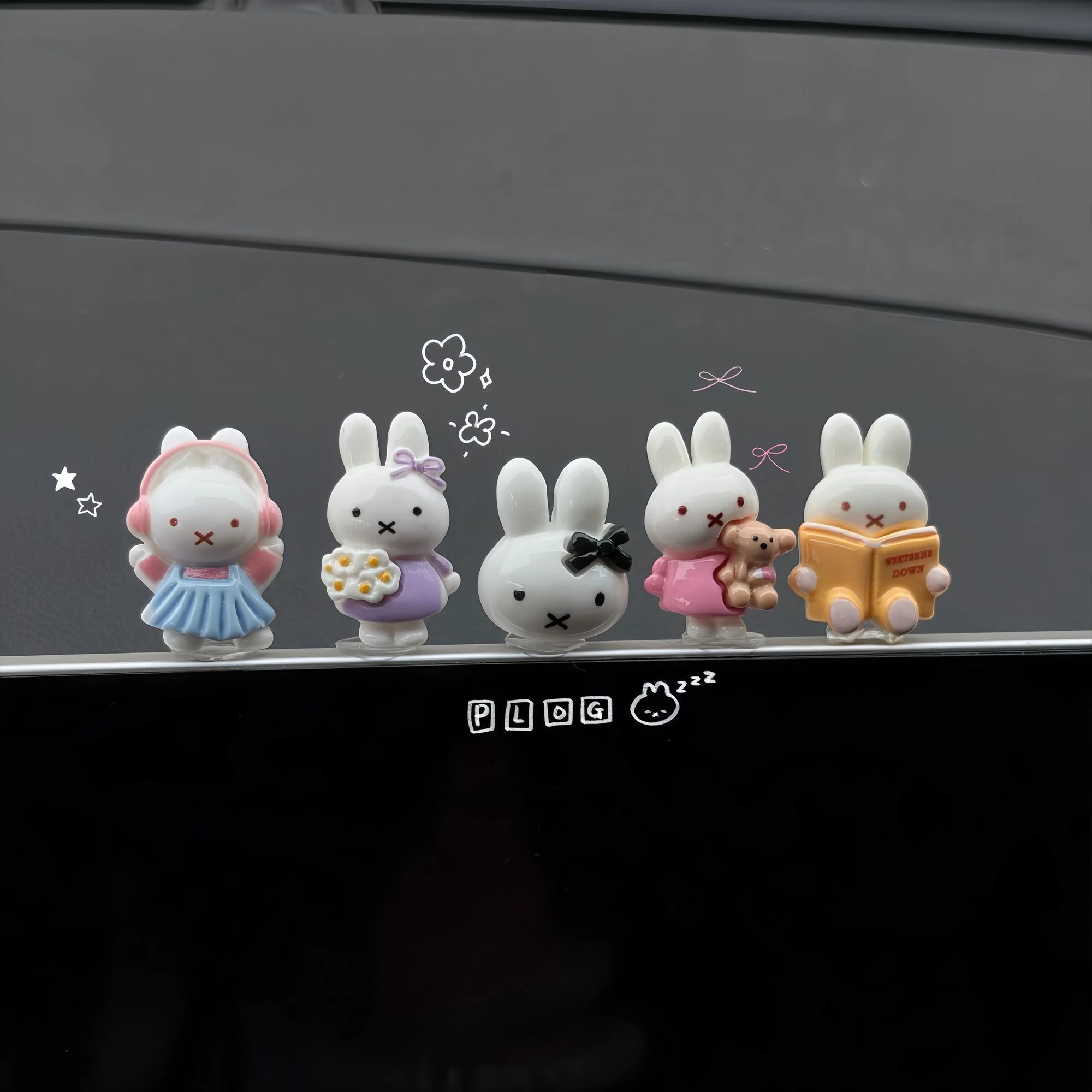 Car Accessories Girl - Ornamen Dashboard Mobil Kelinci Miffy, Figur
