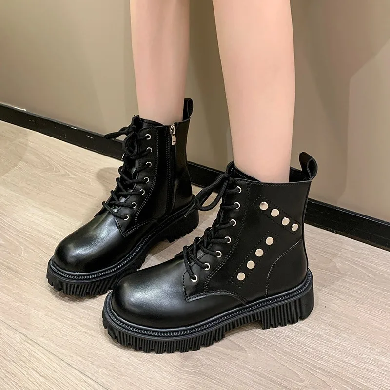 الإناث النمط البريطاني سميكة القاع أحذية بوت قصيرة الخريف الشتاء جديد أسود مكتنزة الكعب الشرير الدانتيل يصل بولي Leather الجلود دراجة نارية بوتاس