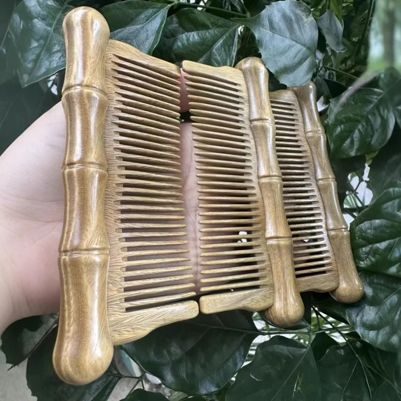 

Резная расческа из зеленого сандалового дерева в форме бамбука, креативная деревянная расческа без ручки, легко носить с собой, символизирует красоту и изящество.