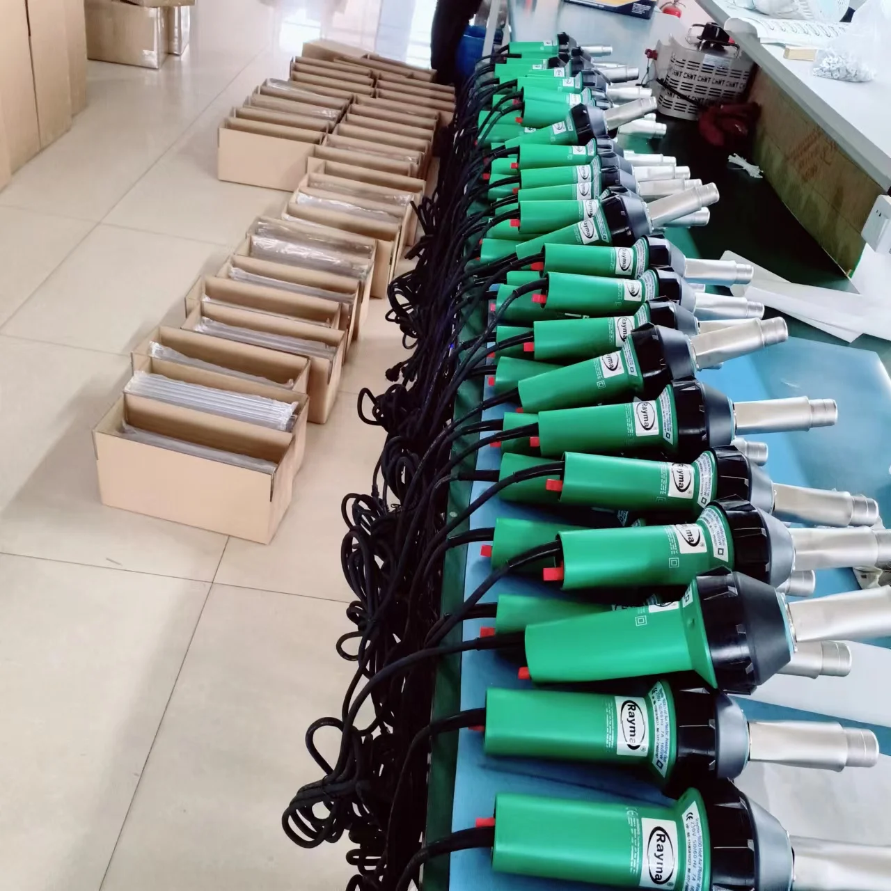 Emballés neufs, 2024 les plus vendus, haute qualité, 2 pièces Pistolet de soudage en plastique à air chaud, soudeuse à air chaud, prix bas