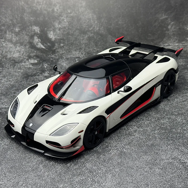 

GT Spirit 1/18 Koenigsegg AGERA RS Car Model Sports car Static Decoration Holiday gift Birthday gift collection for boyfriend