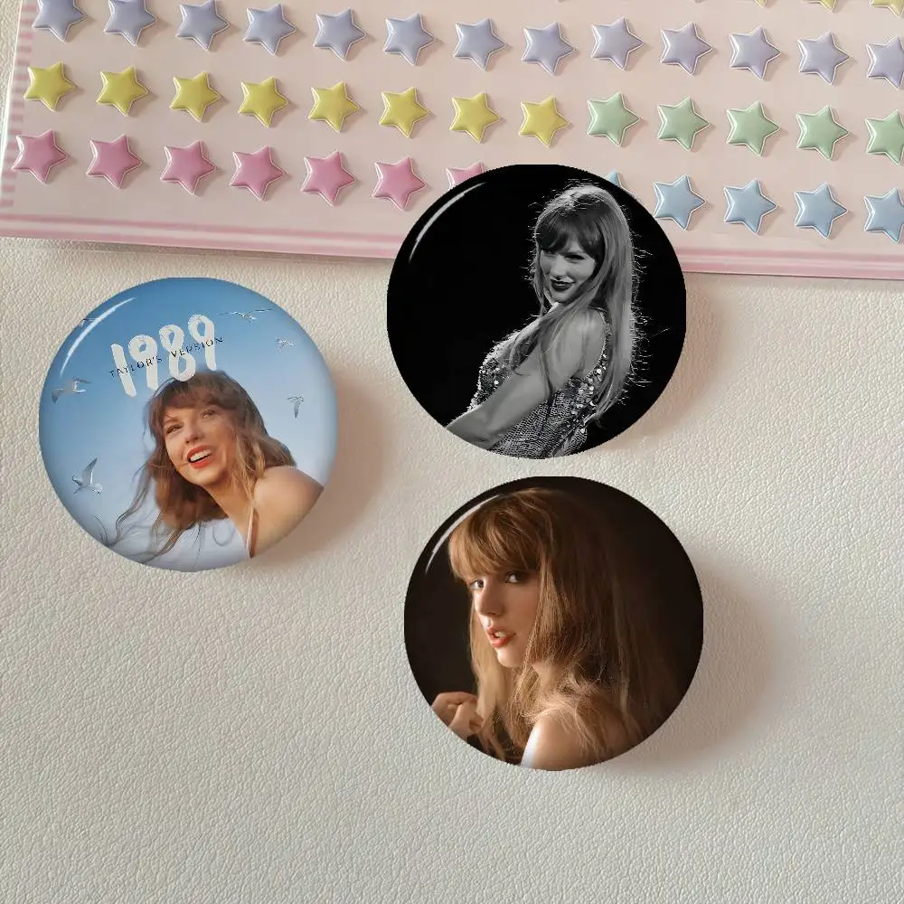 

T-aylor S-wift Modern Pop Singer Handmade Brooch Cartoon Cosplay Badge On Backpack Jewelry Accessories Gifts