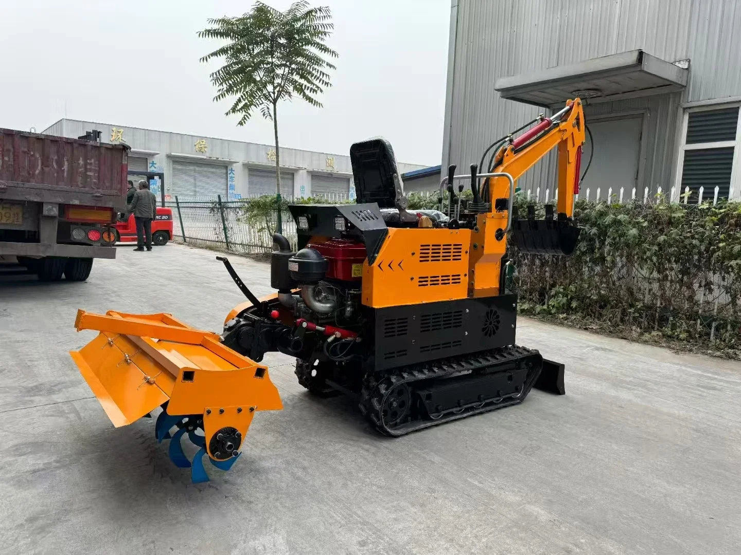 Crawler Digger Small 1.2ton Excavator 25Hp 35Hp Rotavators Farm Soil Tiller Cultivator Machine