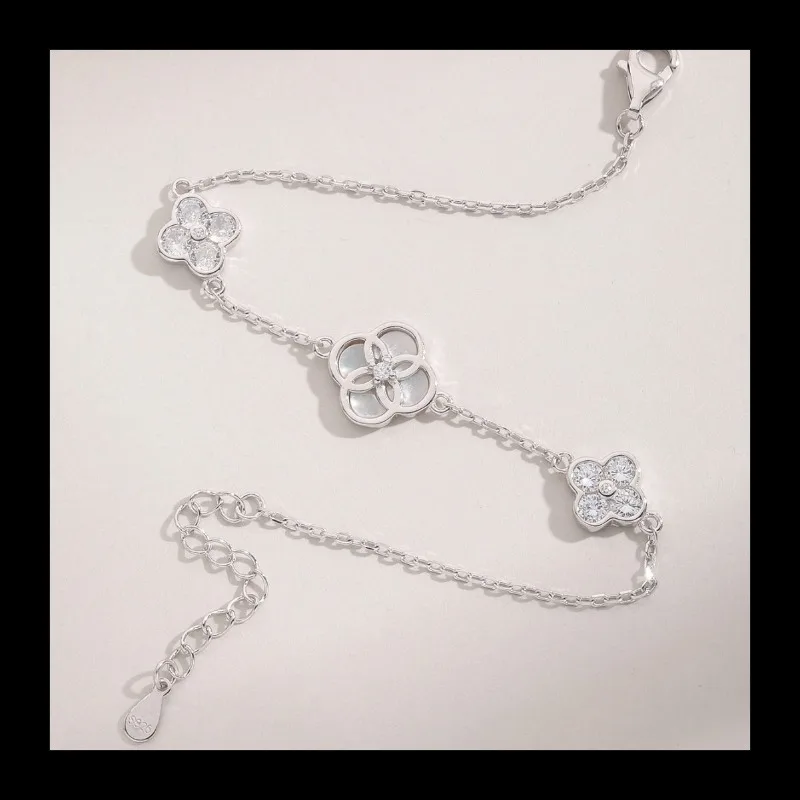 S925 الفضة جديد بسيط هندسي أربع أوراق البرسيم سوار ضوء الفاخرة مزاجه رائعة الأم قذيفة الزركون مجوهرات هدية #2