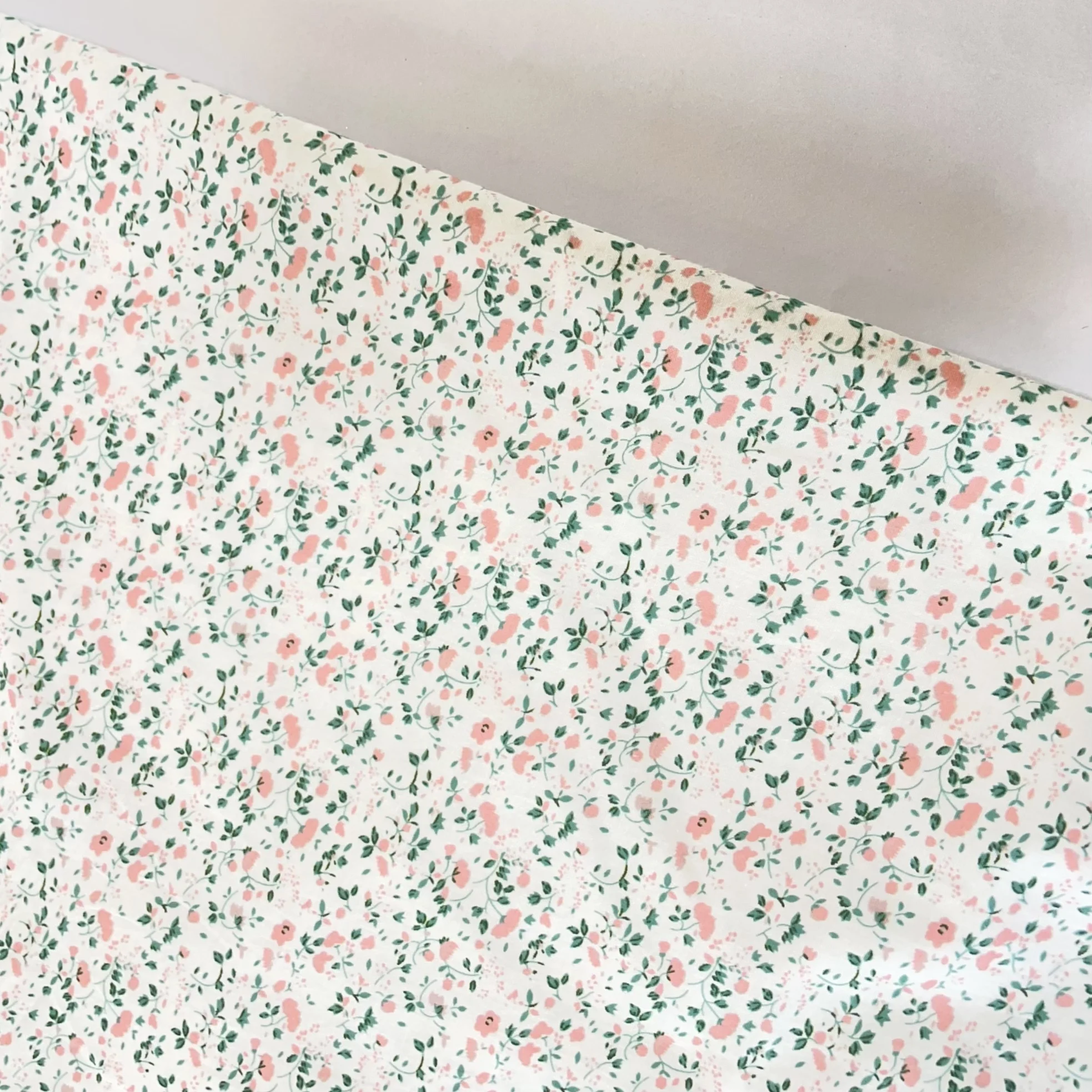 

100% Cotton Floral Fabric Soft Pink Small Flower Print Sewing Material for Baby Dress Kids Clothing Diy Handmade Home Textiles