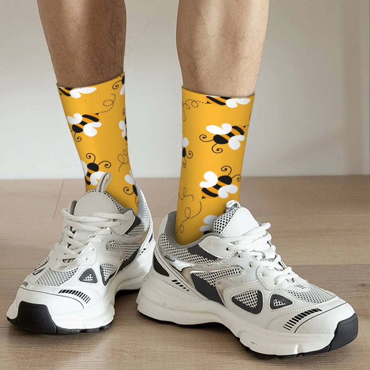 Funny Bee Pattern Sports Socks Polyester Crew Socks for Women Men Breathable