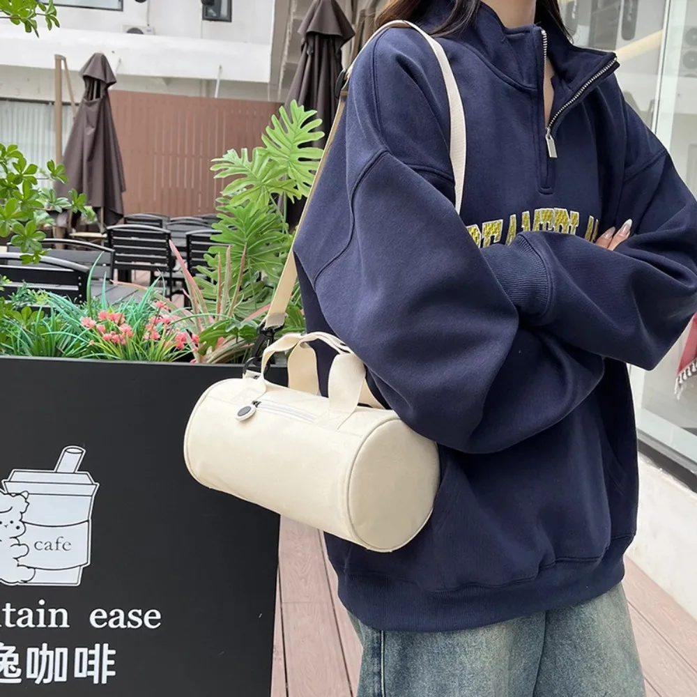 

One Shoulder Cylinder Gym Bag Solid Color Large Capacity Women Crossbody Bag Nylon Waterproof Fitness Yoga Storage Bag