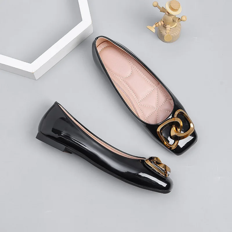 

Plus Size 35-44 Women Flats shoes Spring Loaffers Flat Pumps Slip-on Female Shoes Black White Brown Red 12colors Low Heels