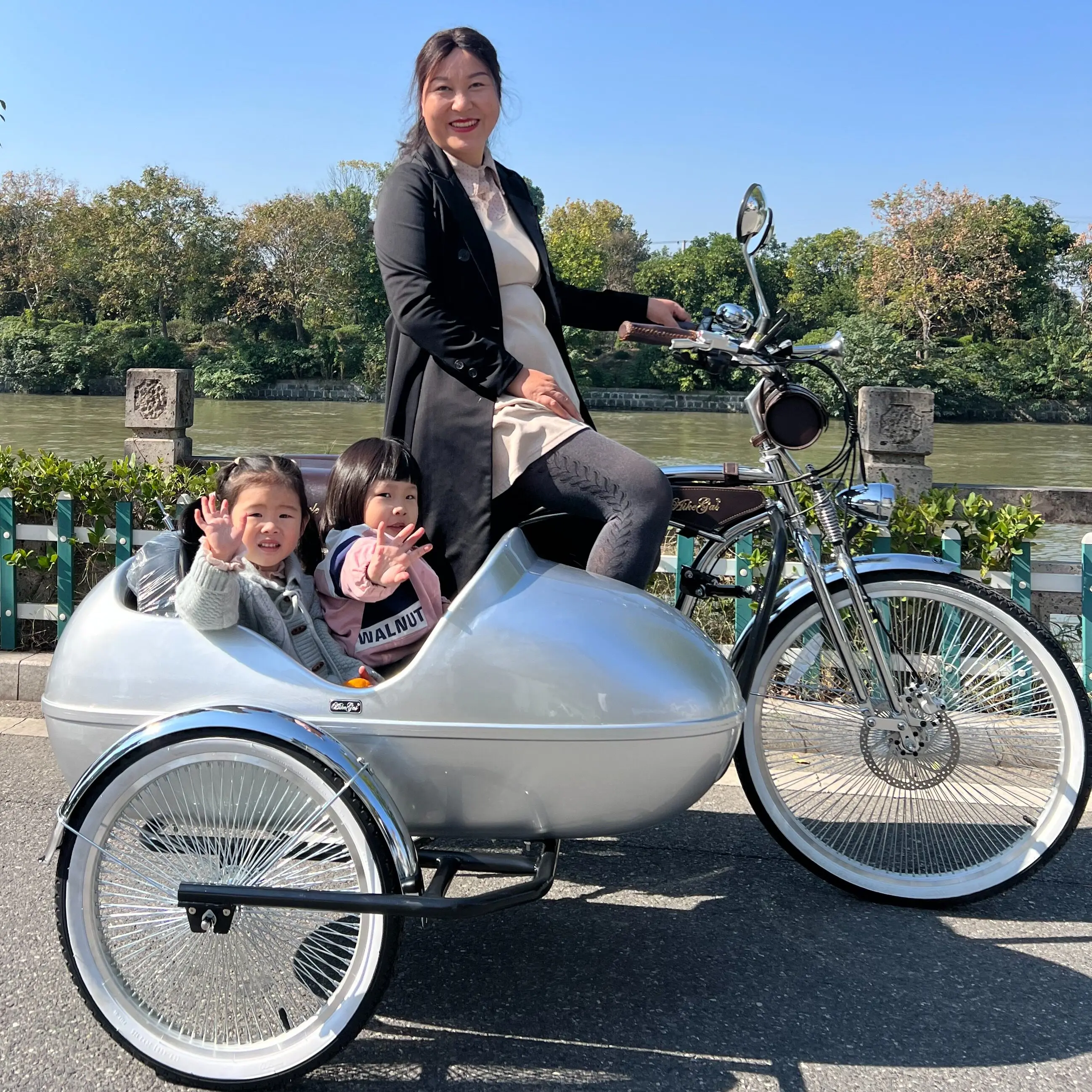 26-Inch retro side bucket parent-child bicycle tricycle dense spokes can help walk the baby bicycle