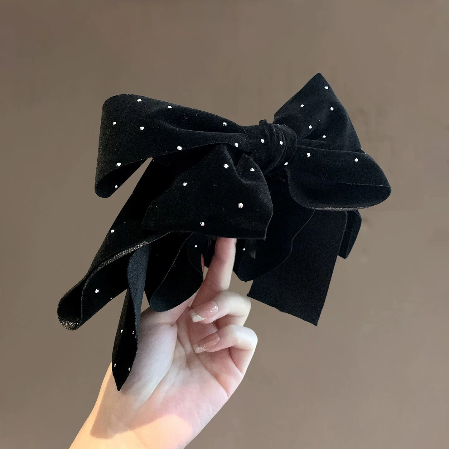 

AWAYTR новые однотонные модные тканевые заколки для волос с бантом и бананом, заколка для волос для женщин, головной убор с хвостиком на затылке, аксессуары для волос