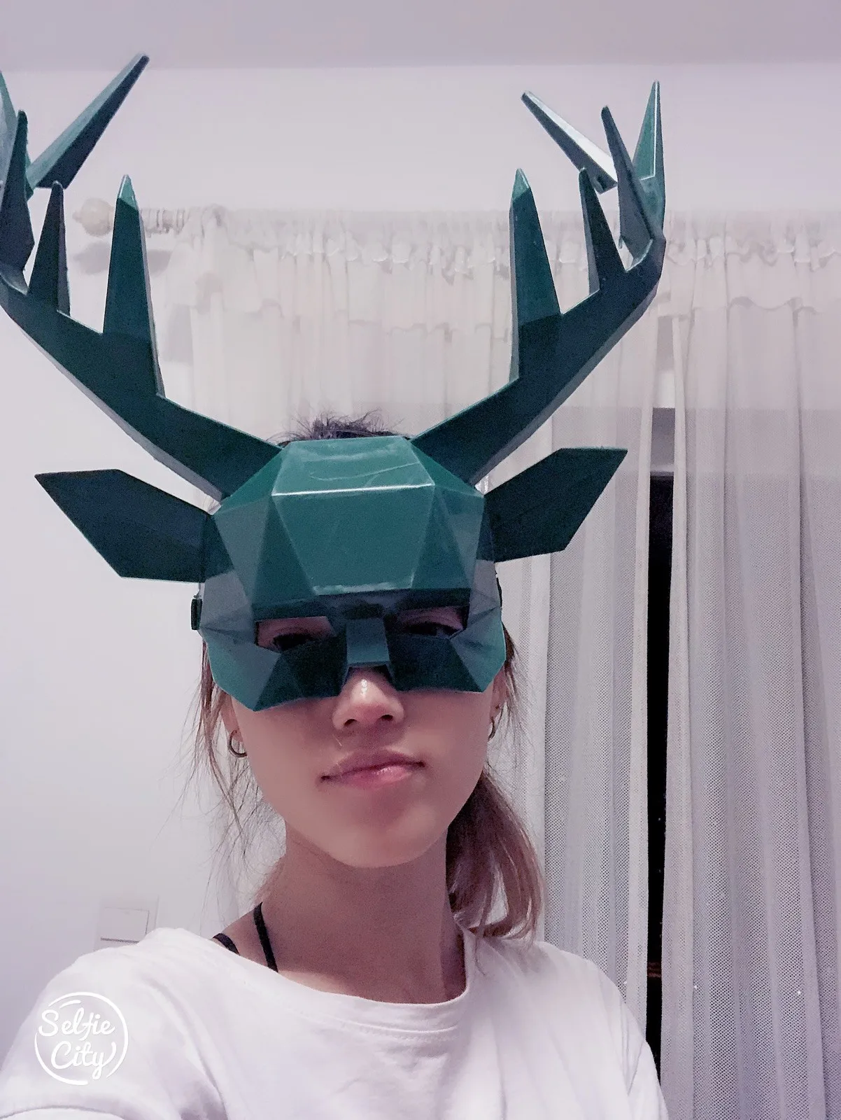 

dressNew green deer head half face mask Cosplay exaggerated props performance EDM Music Festival disco mask