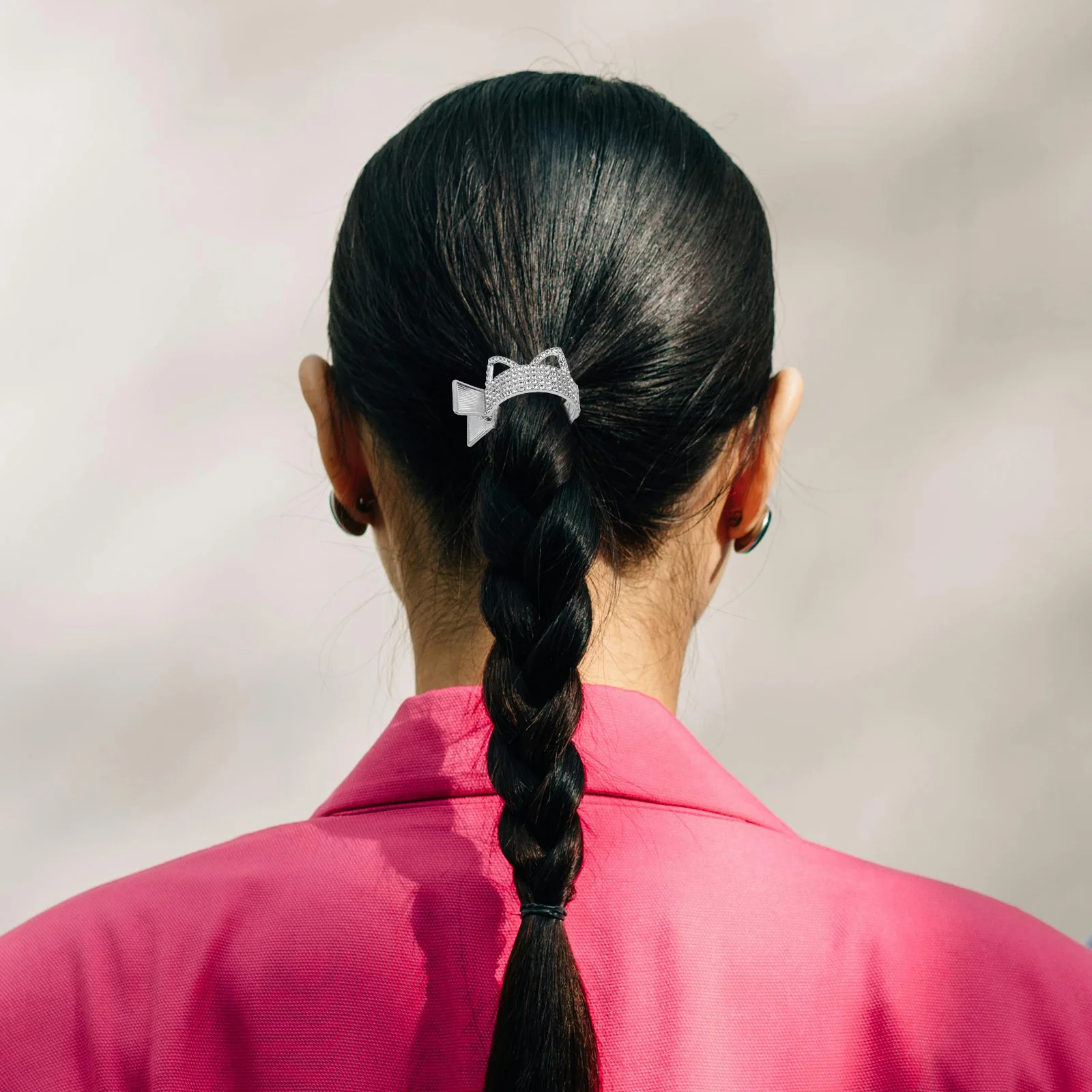 

Зажим для ушей и хвоста с элегантным жемчугом — зажим для когтей для женщин, высокий пучок или плетеные прически, безопасная фиксация в течение всего дня