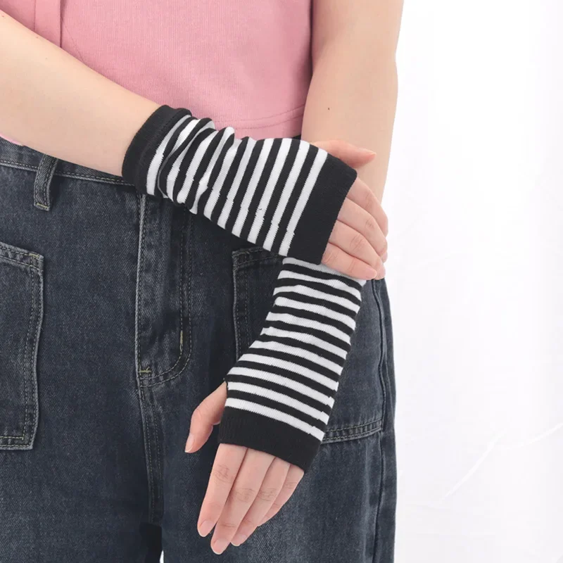 Anime Women Short Fingerless Gloves Cosplay Mitten Unisex Oversleeve Arm Warmer Men\'s Fashion Warm Cuff Gloves Cosplay Accessory