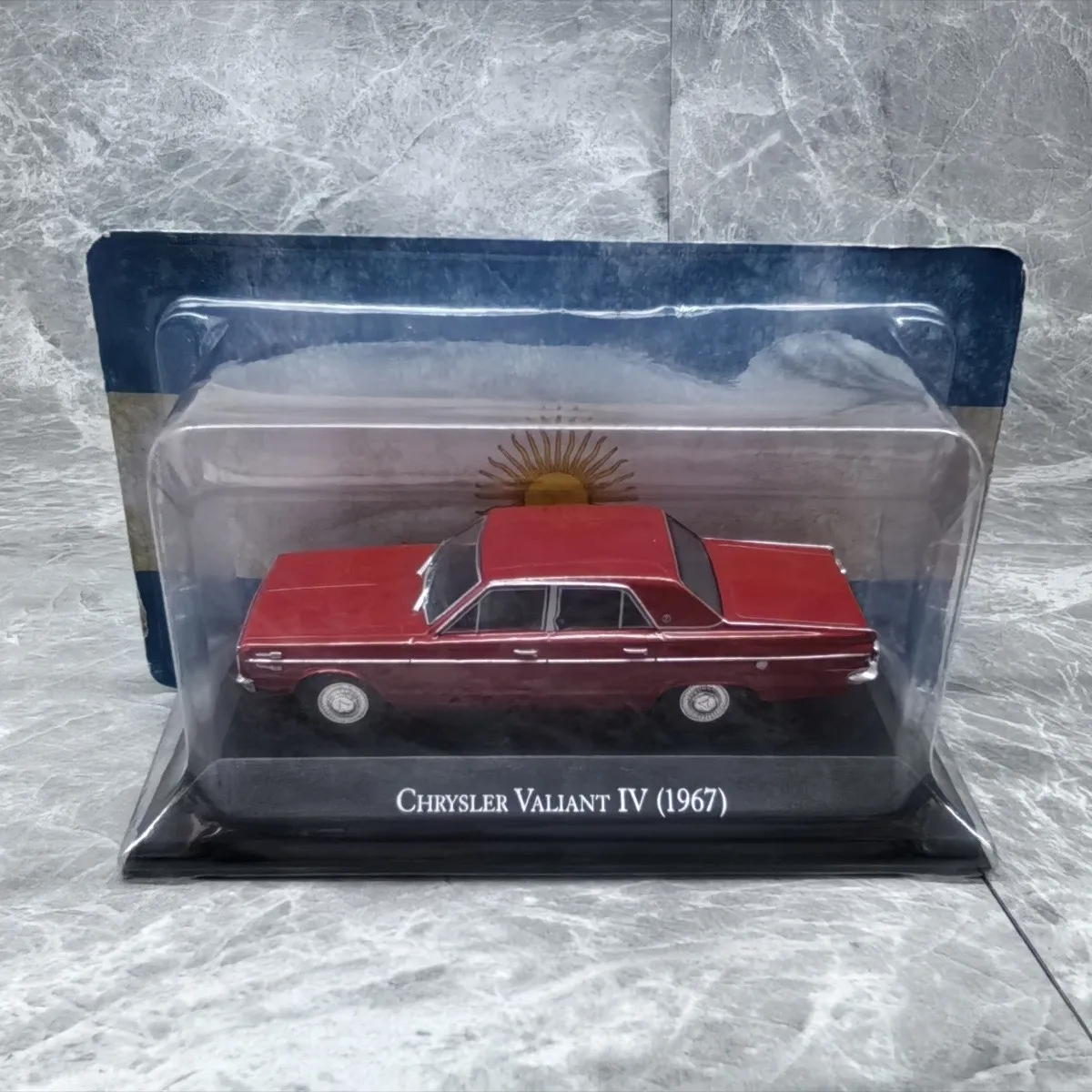 Ixo 1:43 Chrysler Valiant Iv 1967 Chrysler Valiant Die-cast Car